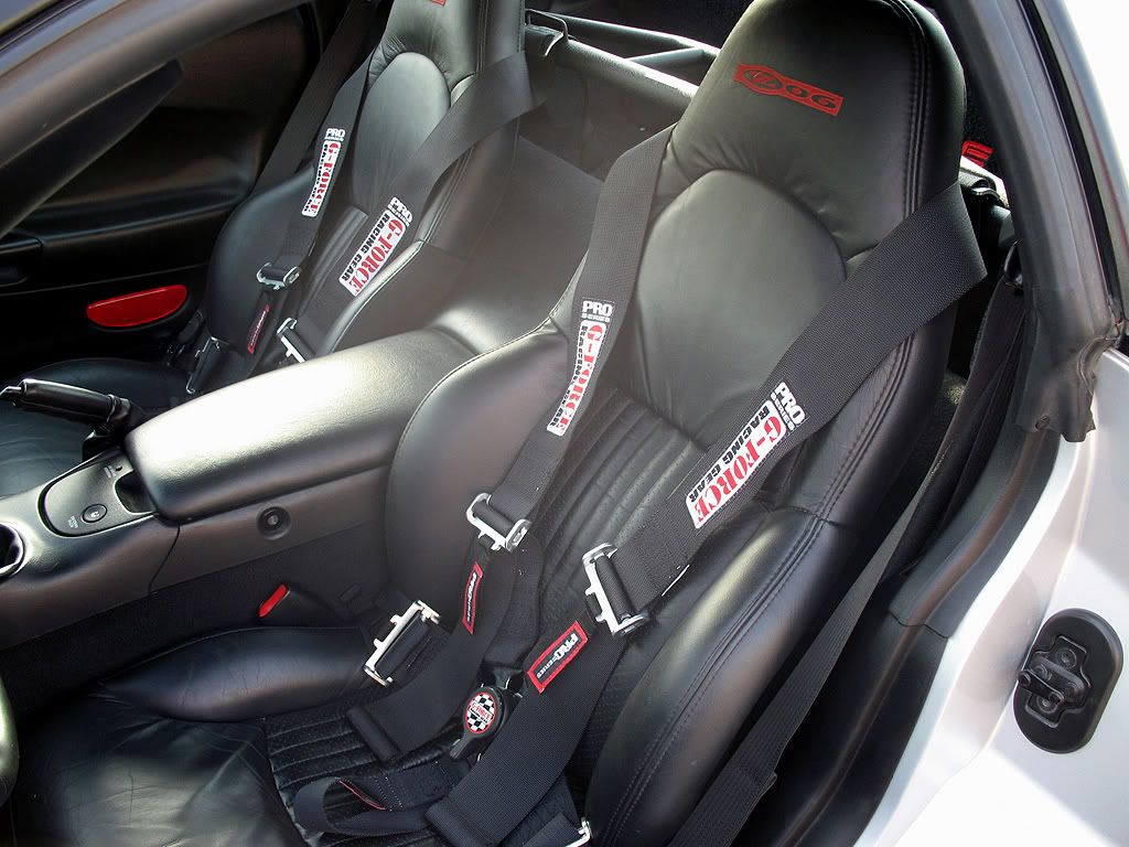 Pictures of my Brey Krause harness bar and gforce 5 points seat belts Corvette Forum